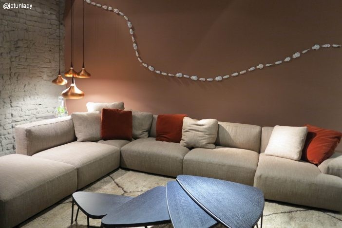 Cassina_insekterIl_Salone_Milano_2015_C.Julner